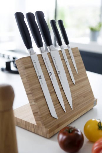 Zwilling magnetiskt knivblock i trä för 7 knivar