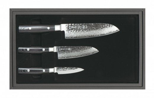 Yaxell Zen knivset 3 delar santokukniv 16,5 cm och 12 cm,5 cm skalkniv 8 cm
