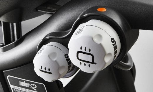 Weber® Q3200 gasolgrill med rullbord svart