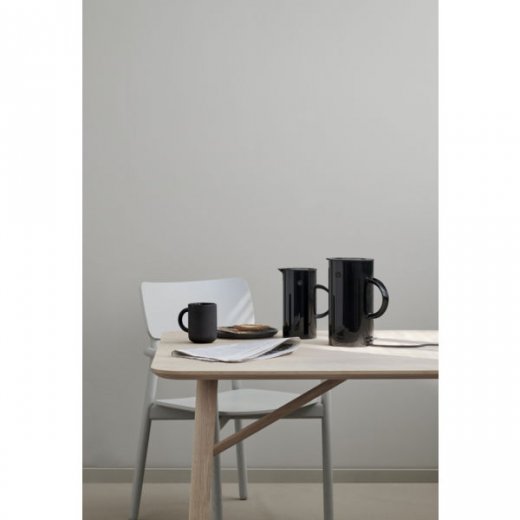 Stelton EM77 Vattenkokare 1,5 liter svart