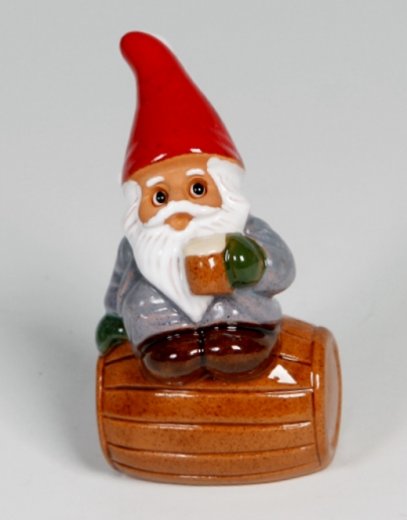 Rolf Berg Mikrotomte sitter på öltunna 8 cm