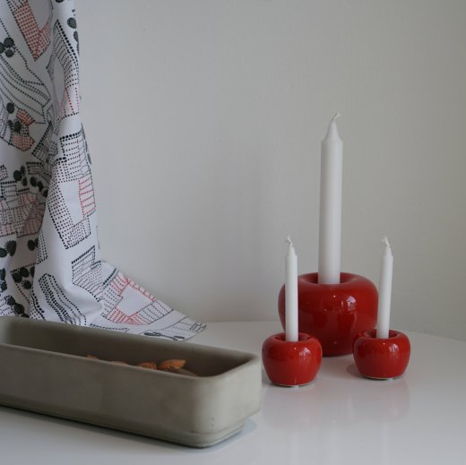 Born in Sweden Äpple Ljusstake liten 2-pack röd