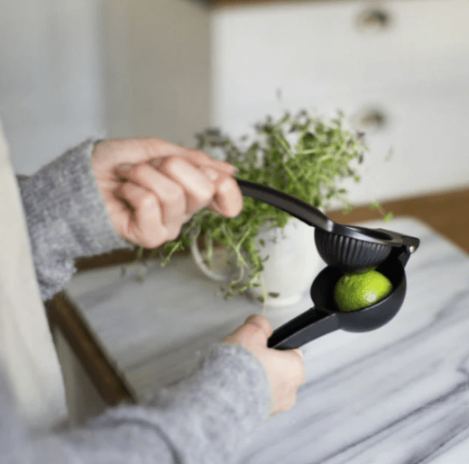 Dorre Cyra Citruspress 22 cm, Svart Aluminium