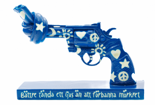 Non Violence Önska for Peace L Åberg 30 cm Ltd 3 ex