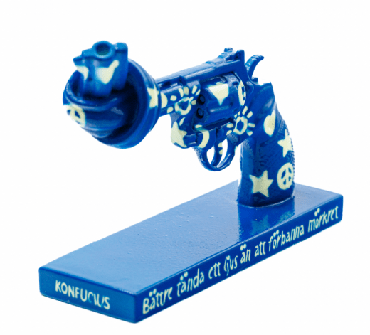Non Violence "Önska for Peace" L Åberg 19 cm Ltd 99 ex