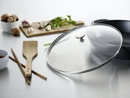 Staub Wok 30 cm med glaslock